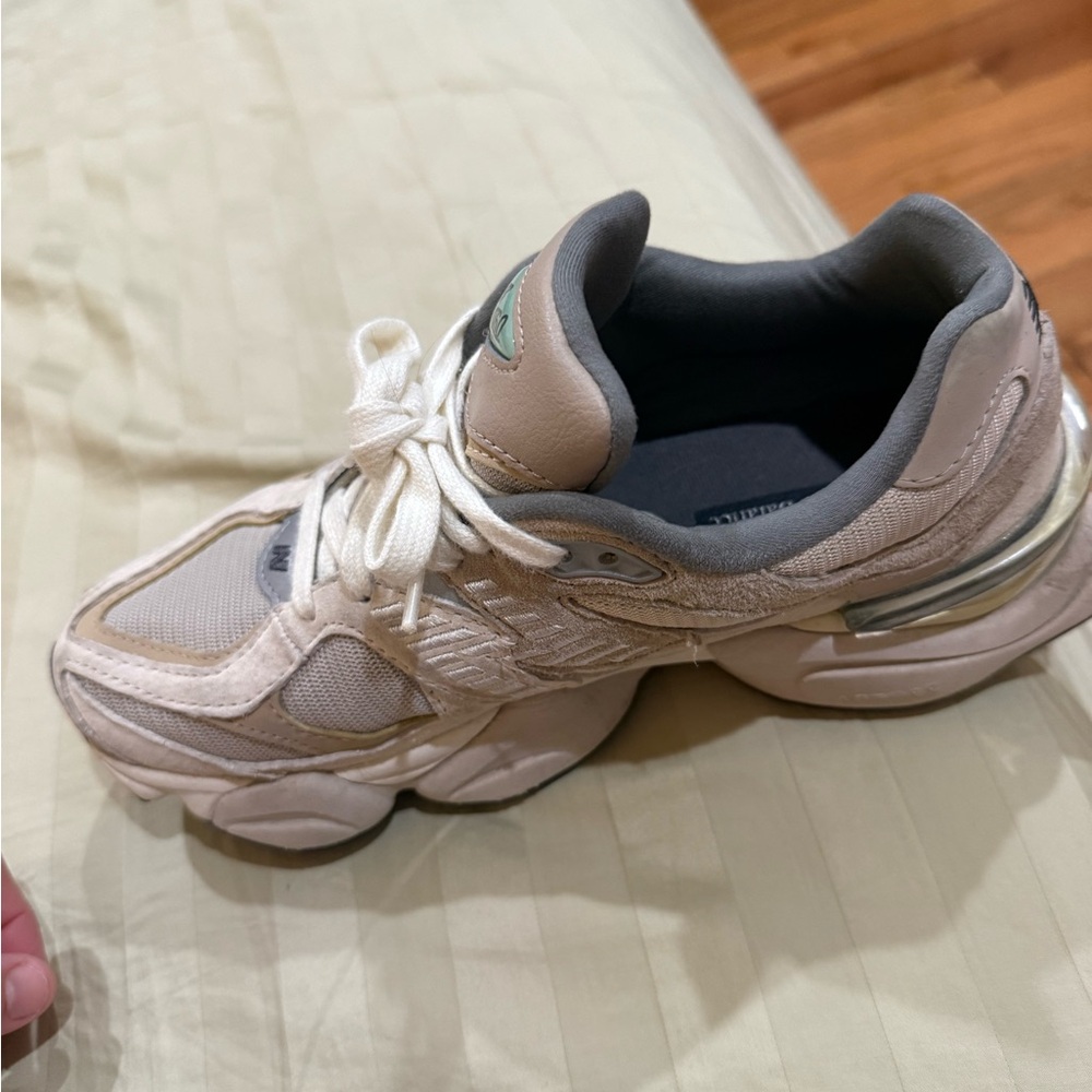 New Balance Cream and Gray Women's Sneakers